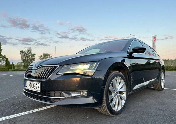 Skoda Superb cena 54000 przebieg: 249450, rok produkcji 2016 z Łódź małe 191